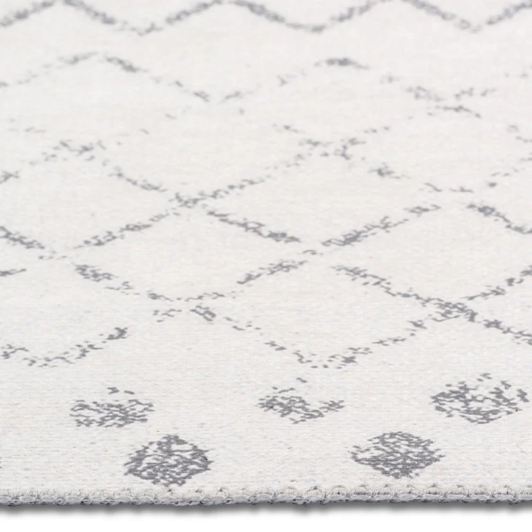 Aura Geometric Rug - 6' x 9' - Grey - Image 2