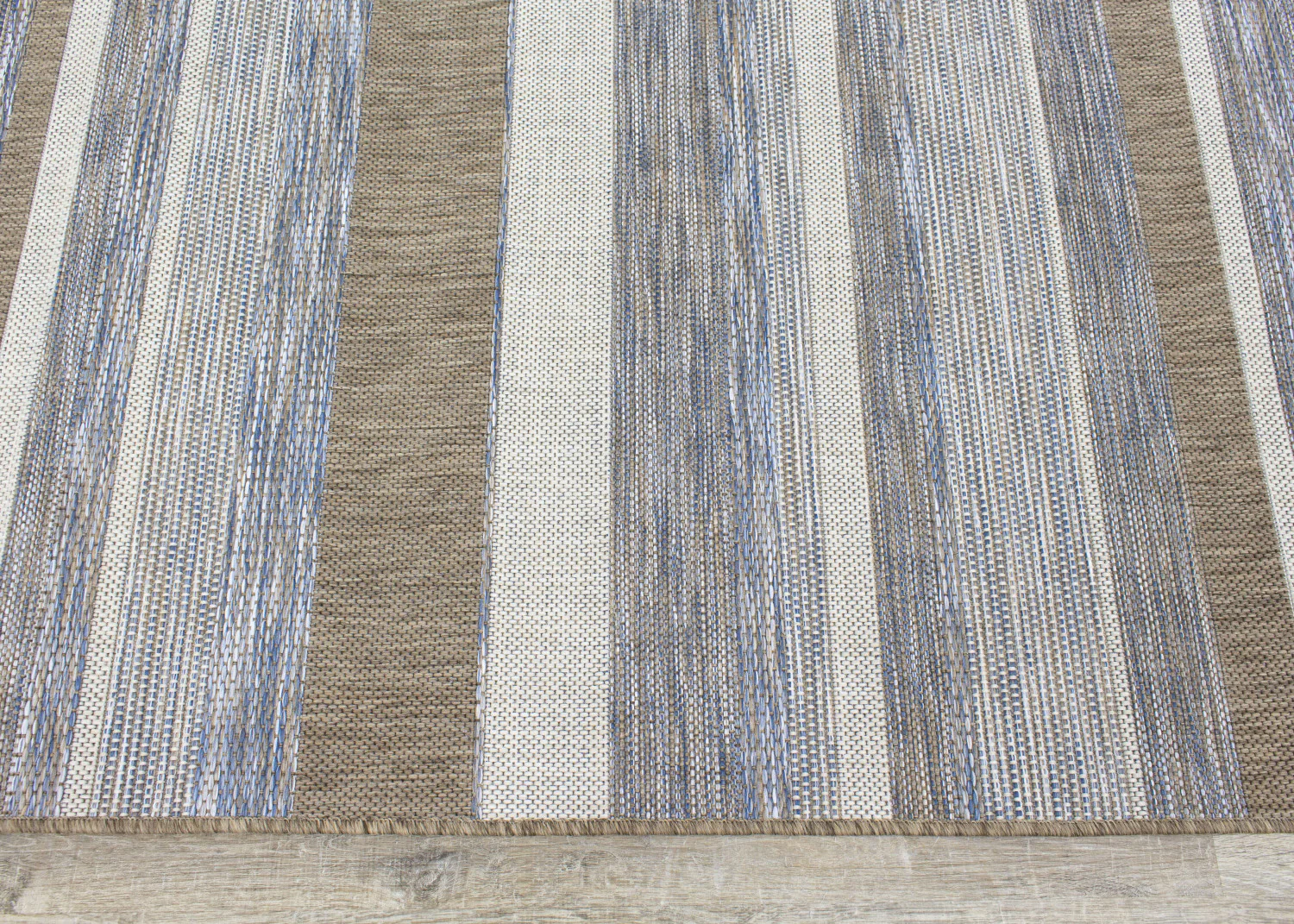 Euclid Indoor/Outdoor Banded Area Rug - 4' X 6' - Grey/Brown - Image 8