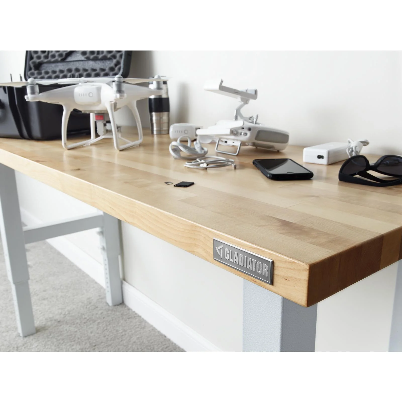 Gladiator Hammered White 6' Adjustable Height Hardwood Workbench - GAWB06HWGW - Image 5