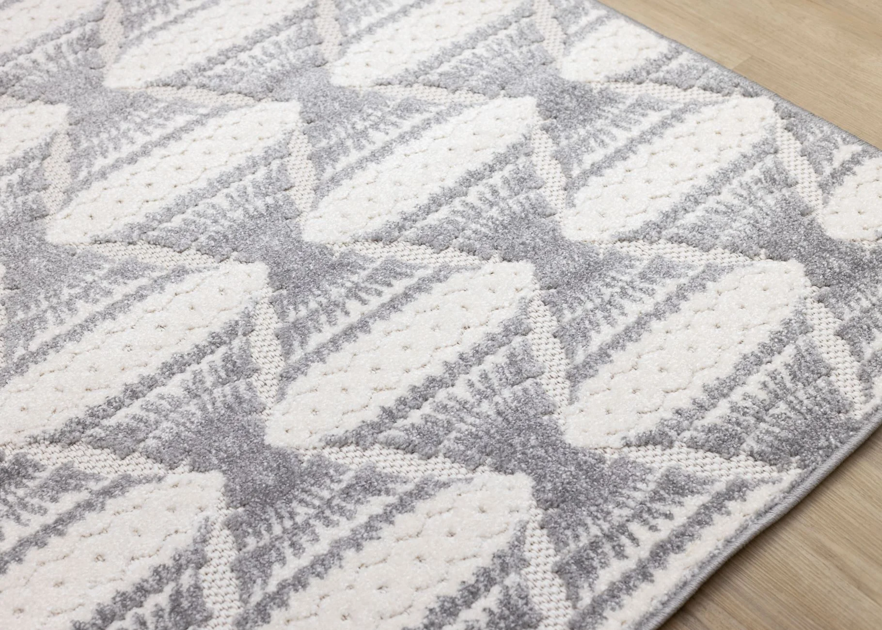 Grey Pathway 6'7" x 9'6" Ogee Patterned Area Rug - Grey, White - Image 3