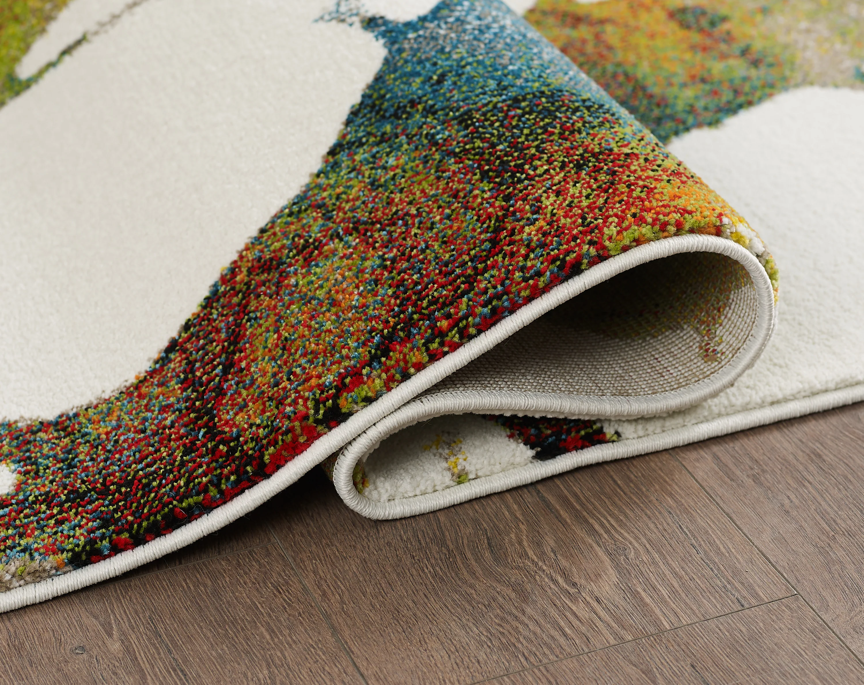 L2 Decor Diamond Area Rug 7' x 10' with Underpad - Birds of a Feather - Image 3