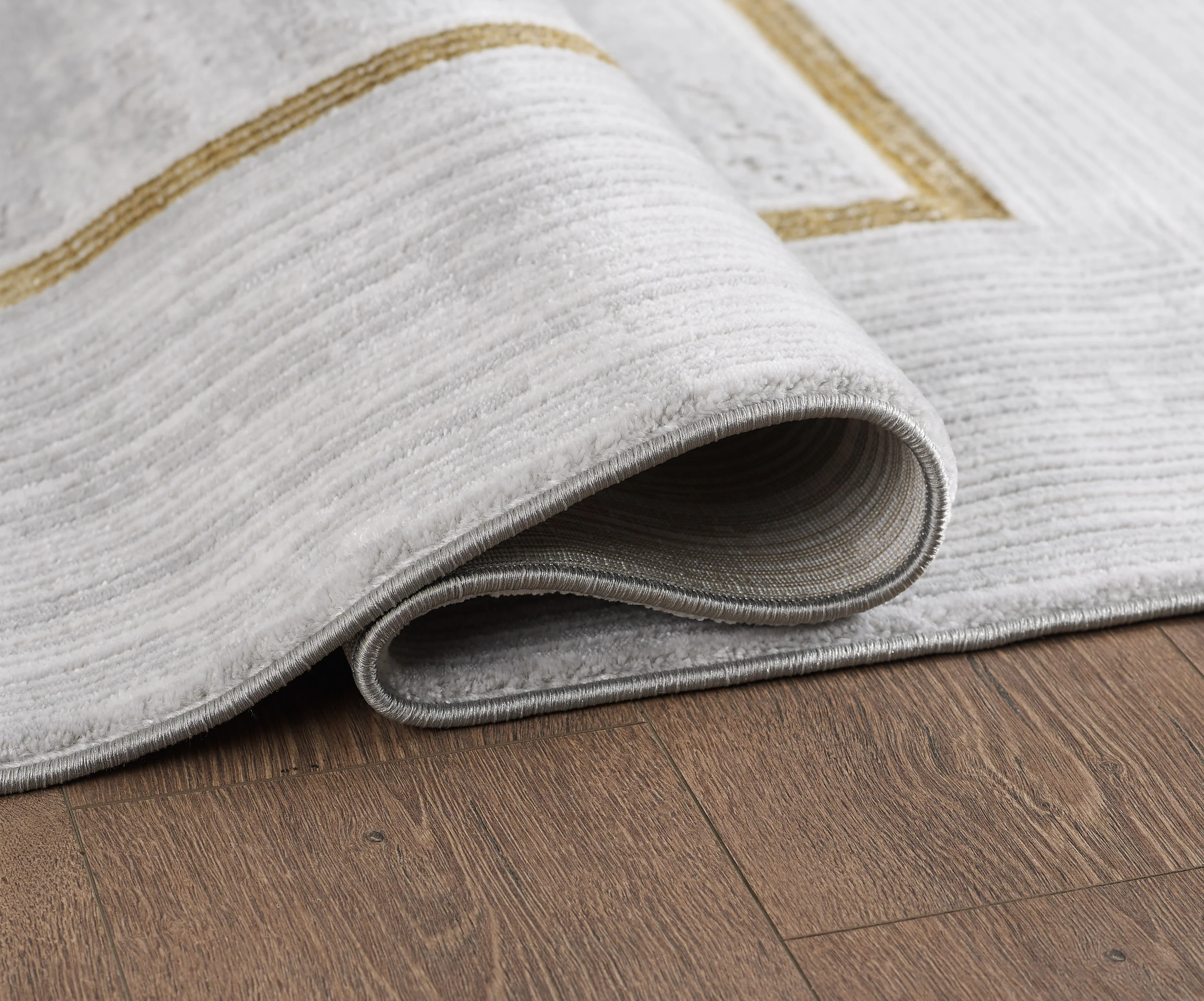 L2 Decor Lazer Area Rug 5' x 8' - Light Grey - Image 3