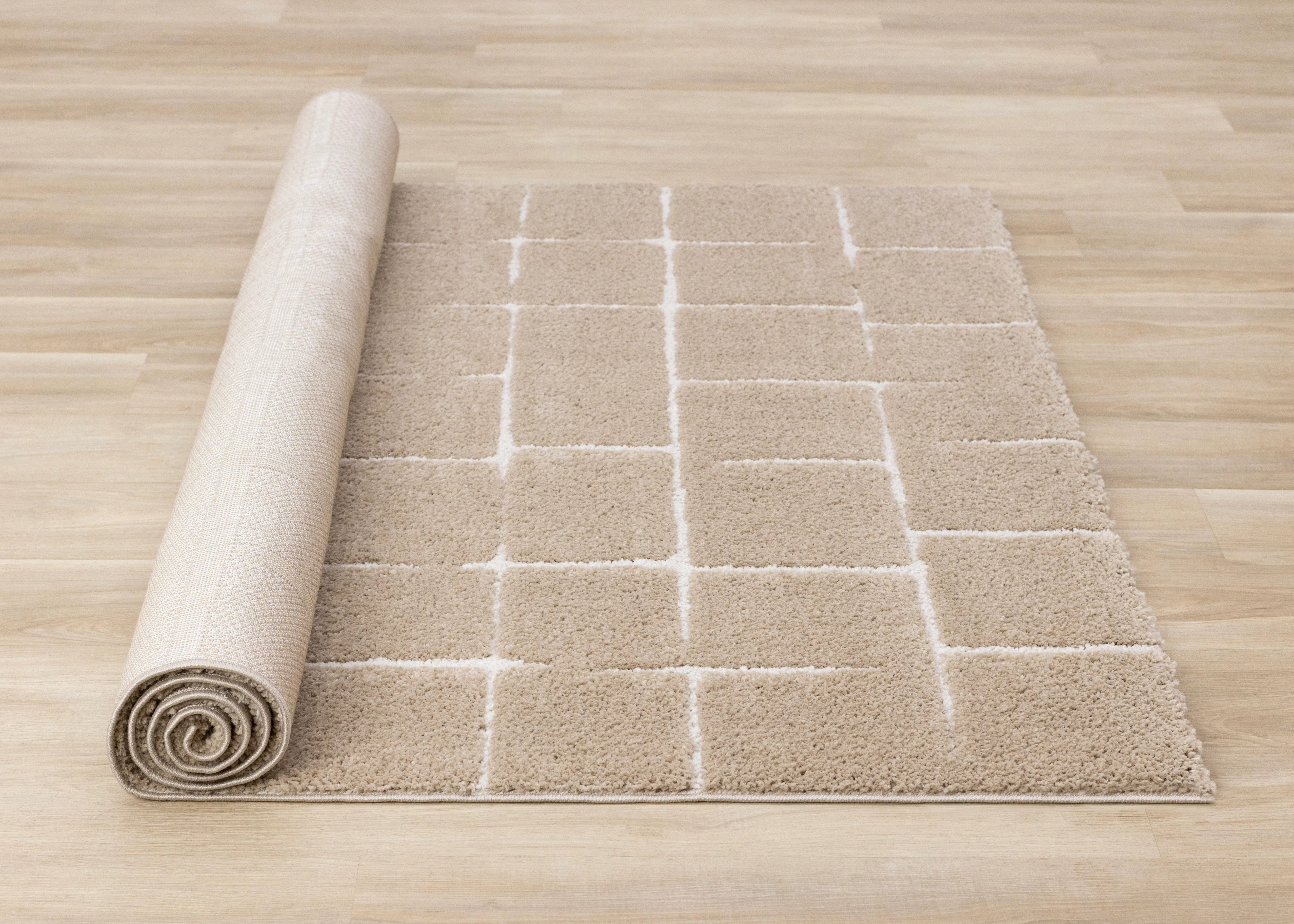 Sable Grid 5'3" x 7'7" Broken Grid Pattern Area Rug - Light Brown, Cream - Image 6