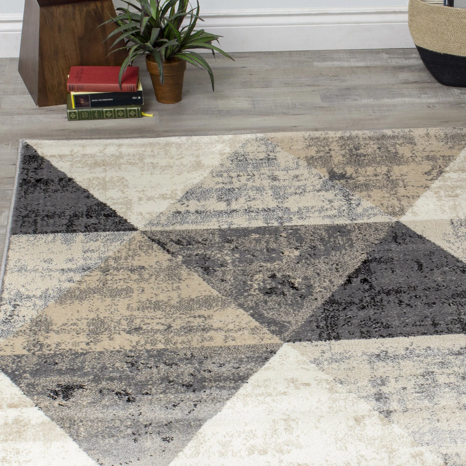 Siecle Triangle Shapes Area Rug - 3' X 5' - Cream/Beige - Image 9