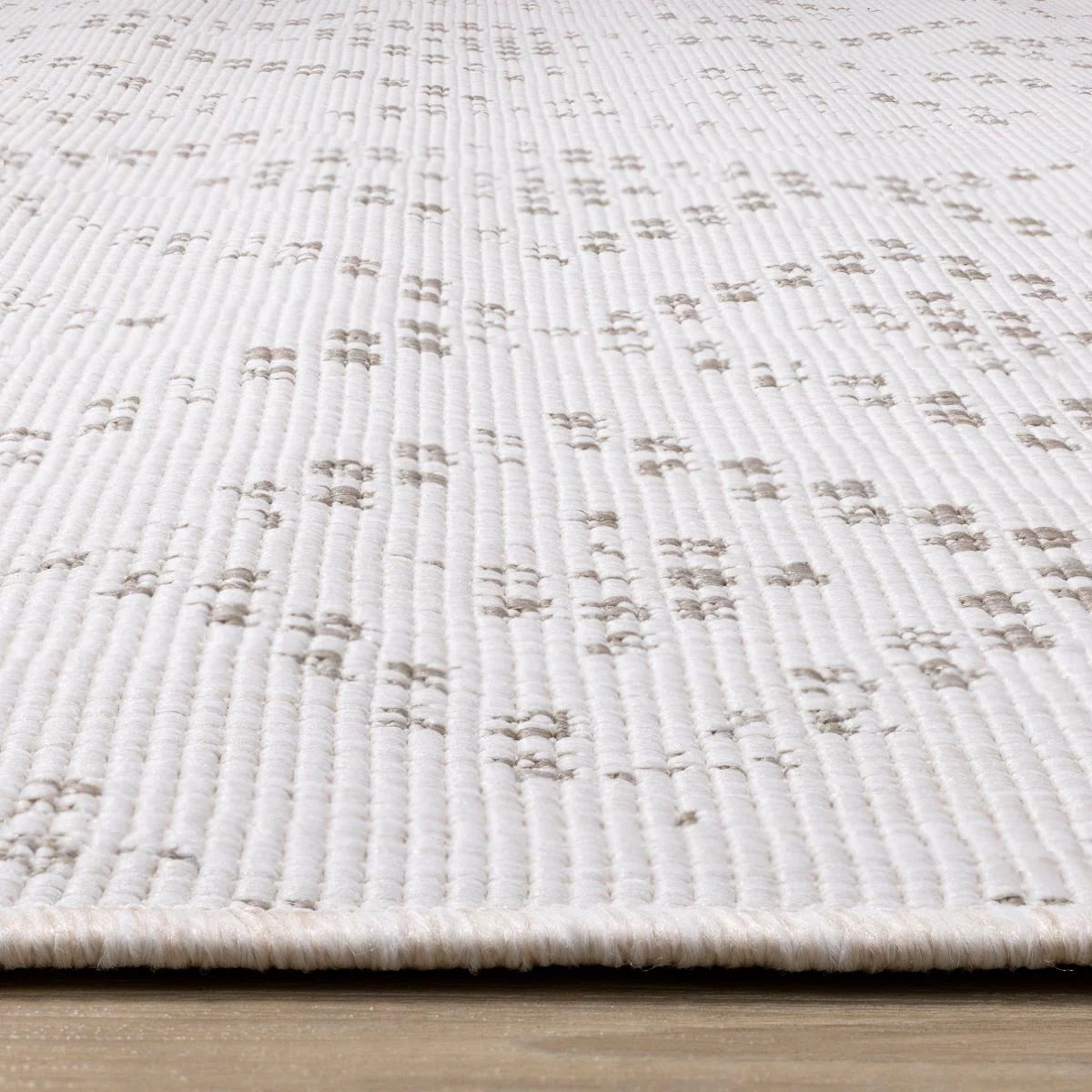 Summer Breeze 5'3" x 7'7" Outdoor Reversible Diamond Pattern - Beige, Cream - Image 9