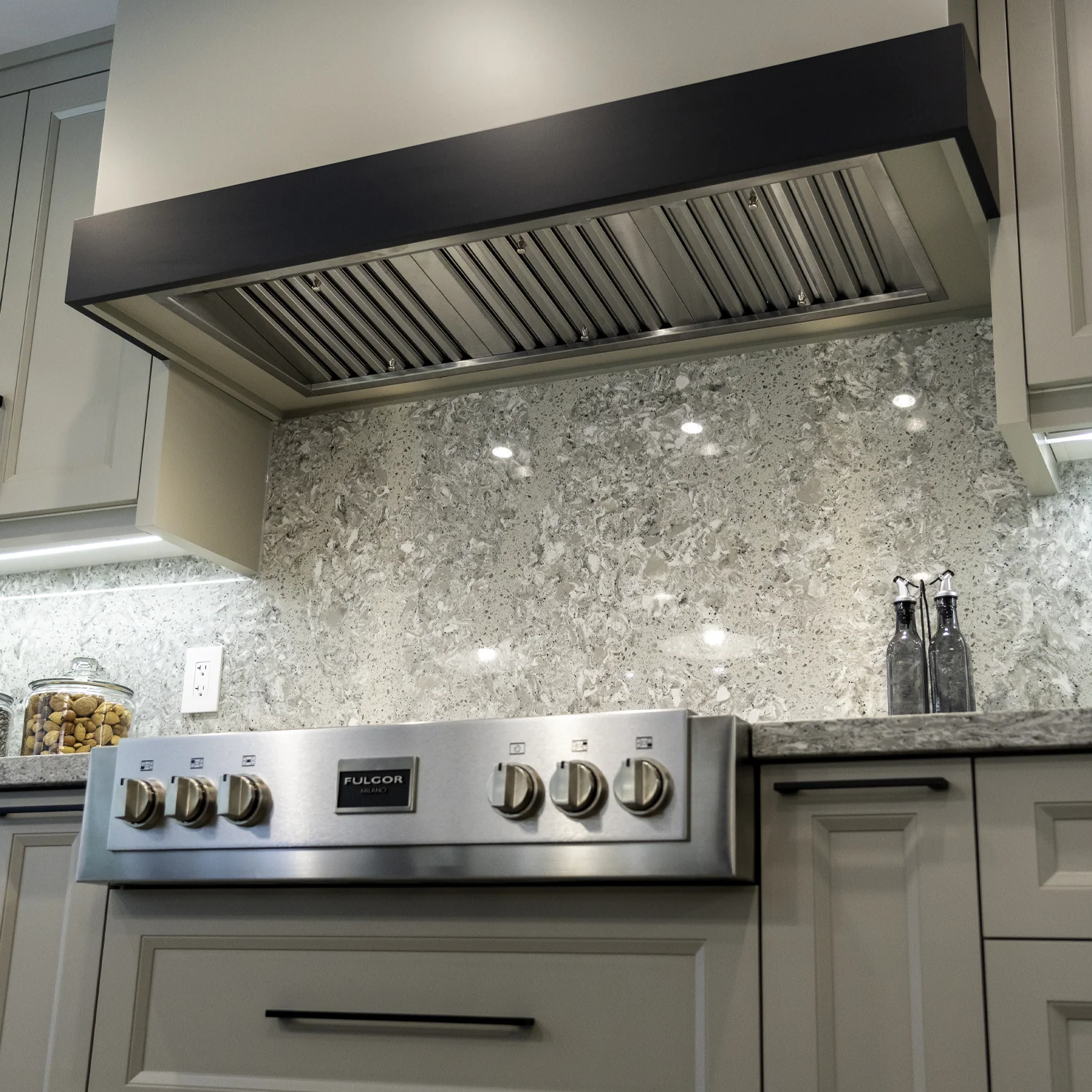 VICTORY Stainless Steel 36" 750 CFM Range Hood Insert - Q5-36 - Image 2